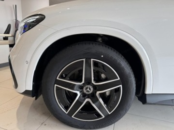 Mercedes GLC C254/X254 Coupe 2.0 220d 197KM 2025 MERCEDES-BENZ GLC 220 d 4-Matic AMG Line 2.0 (197KM) 2025, zdjęcie 14