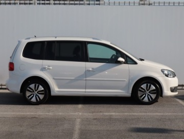 Volkswagen Touran II 1.6 TDI 105KM 2011 VW Touran 1.6 TDI, DSG, Klima, Klimatronic, zdjęcie 5