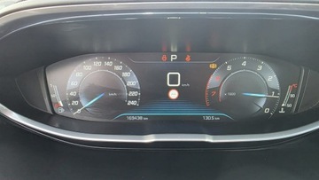 Peugeot 5008 II Crossover 1.2 PureTech 130KM 2018 Peugeot 5008 7 Osobowy Automat Klima, zdjęcie 13