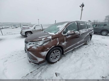 Toyota Sienna III 2022 Toyota Sienna XLE 2022 2.5 Hybryda 189KM, zdjęcie 1