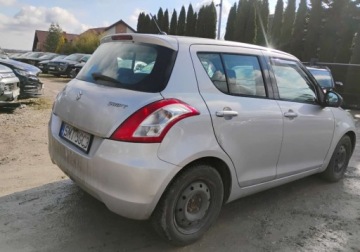 Suzuki Swift V Hatchback 5d 1.2 VVT 94KM 2013 Suzuki Swift 2013r, 1.2 Benzyna. Lekko uszkodzony lewy przod. Jezdzi. 1.2, zdjęcie 3