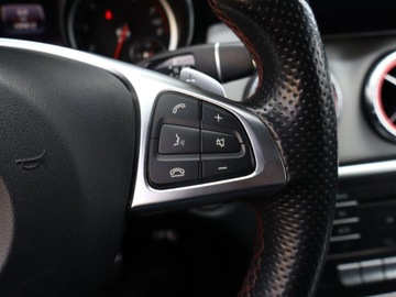 Mercedes CLA C117 Shooting Brake Facelifting 1.6 200 156KM 2017 Mercedes CLA 200, Salon Polska, Automat, Skóra, zdjęcie 18