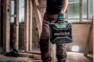 СЕТЕВОЕ РАДИО С БАТАРЕЕЙ METABO RC 12-18 32 Вт BT DAB+