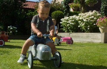 РЕТРО игрушечный автомобиль для детей, КРАСНЫЙ ХРОМНЫЙ АВТОМОБИЛЬ