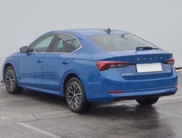 Skoda Octavia IV Liftback 1.5 TSI EVO 150KM 2022 Skoda Octavia 1.5 TSI e-tec, Salon Polska, zdjęcie 3