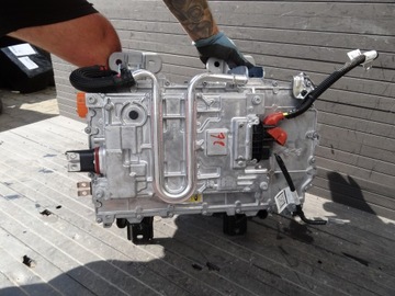 RENAULT MEGANE V 2023 E-TECH ЗАРЯДНОЕ УСТРОЙСТВО 296A04109R ОРИГИНАЛ