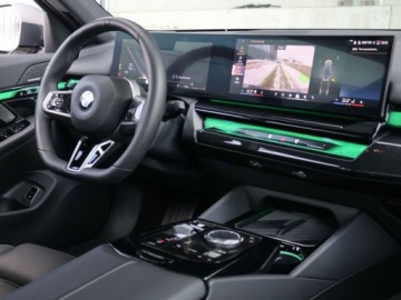 BMW Seria 5 G90-91 Touring 2.0 520d 197KM 2025 BMW Seria 5 BMW 520d xDrive Limuzyna 2.0 Diesel 197KM, zdjęcie 28