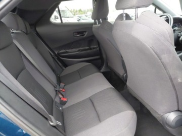 Toyota C-HR II SUV 1.8 Hybrid 140KM 2024 Toyota C-HR 1.8 Hybrid Style 1.8 Hybrid, Salon Pol, zdjęcie 9