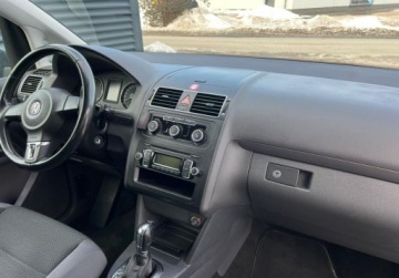 Volkswagen Touran II 1.6 TDI 105KM 2011 Volkswagen Touran Sprowadzony Ubezpieczony Zarejestrowany 1.6 Diesel, zdjęcie 17