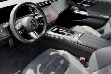Mercedes Klasa E W214 Sedan 2.0 220d 197KM 2024 E Klasa 220 d 4-Matic AMG 2.0 (197KM) 2024, zdjęcie 8