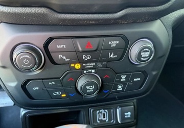 Jeep Renegade SUV Seria 7/8 1.5 Turbo MHEV 130KM 2024 Jeep Renegade JEEP Renegade e-Hybrid MY24-ALTITUDE MHEV T4 Turbo 130KM DCT, zdjęcie 16