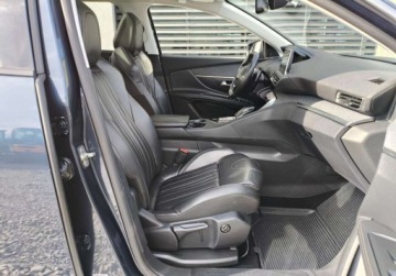 Peugeot 5008 II Crossover 1.2 PureTech 130KM 2018 Peugeot 5008 Peugeot 5008 1.2 Benzyna 130KM, zdjęcie 19