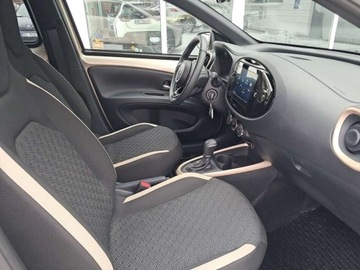 Toyota Aygo X 1.1 VVT-i 72KM 2024 Toyota Aygo X Toyota Aygo X 1.0 VVT-i Style CVT, 1 wlasciciel, Gwarancja,, zdjęcie 9