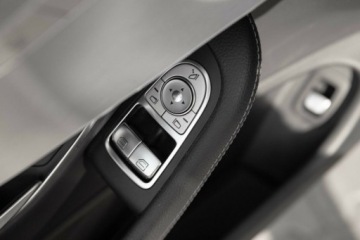 Mercedes Klasa C W205 Coupe Facelifting 1.5 200 184KM 2019 Mercedes-Benz Klasa C 200 4Matic AMG Line 59 000 KM Salon PL Autotrade, zdjęcie 16