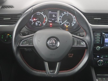 Skoda Octavia III RS 2.0 TSI 220KM 2014 Skoda Octavia RS 2.0 TSI, Skóra, Xenon, Bi-Xenon, zdjęcie 14