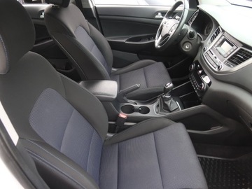 Hyundai Tucson III SUV 1.6 GDI 132KM 2017 Hyundai Tucson 1.6 GDI, Salon Polska, zdjęcie 8