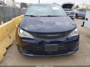 Chrysler Pacifica II 2020 Chrysler Pacifica Hybrid Limited 2020 3.6l 3.6 Hybryda 260KM, zdjęcie 7