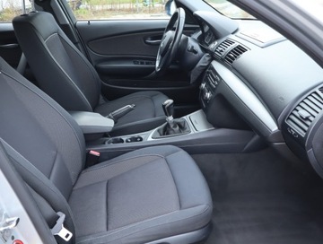 BMW Seria 1 E81/E87 Hatchback 5d E87 2.0 118d 143KM 2007 BMW 1 118d, Klima, Klimatronic, zdjęcie 8