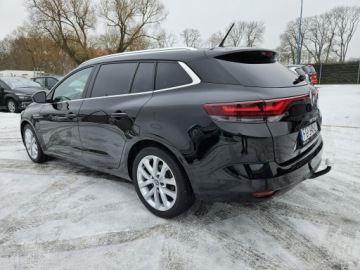 Renault Megane IV Hatchback 5d  Facelifting 1.3 TCe 140KM 2021 Renault Megane 1,3 benzyna 140KM, zdjęcie 2