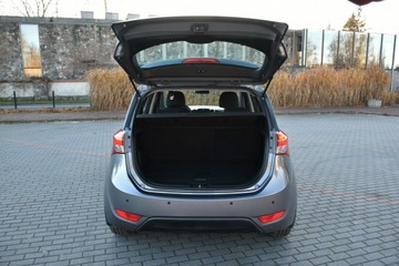 Hyundai ix20 Mikrovan 1.4 CVVT 90KM 2011 Hyundai ix20 1.4 90KM 2011r. Klima czujniki, zdjęcie 19