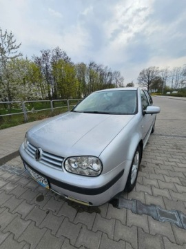 Volkswagen Golf IV Hatchback 1.4 16V 75KM 2000 Volkswagen Golf Benzyna - 2000r