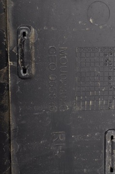 DEFENDER L663 LIŠTA DVEŘE PRAVÁ PŘEDNÍ 21R