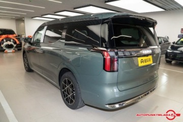  ZEEKR 009 ZEEKR 009 2024 Seven-seat Version Two-wheel Drive 108kWh Auto Pu, zdjęcie 3