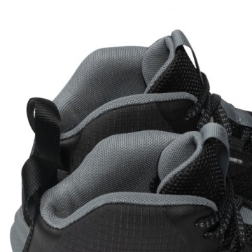 УВЕЛИЧНАЯ КУЗОВКА UNDER ARMOR CHARGED BANDIT TREK 44