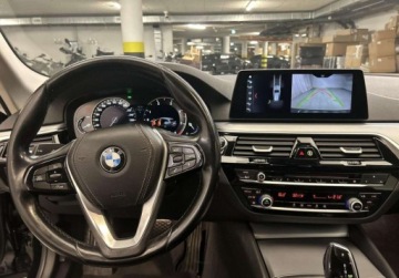 BMW Seria 5 F10-F11 Touring Facelifting 520d 190KM 2017 BMW Seria 5 BMW 520d Touring System nawigacji Professional Kamera cofania, zdjęcie 13