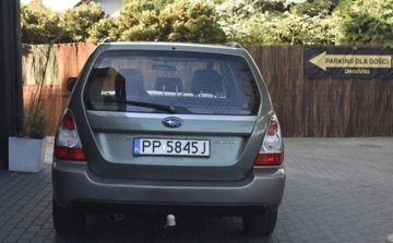 Subaru Forester II 2.0 X 158KM 2005 Subaru Forester Subaru Forester 2.0 XG Trend 2.0 Benzyna 158KM, zdjęcie 15