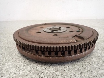 NISSAN PULSAR 1.5 DCI 14-18 KOLO SETRVAČNÍK DVOUHMOTNÉ