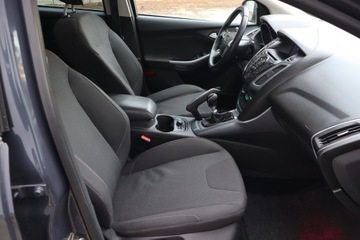 Ford Focus III Hatchback 5d 1.6 Duratorq TDCi DPF 115KM 2011 Ford Focus 1.6 TDCi, Navi, Klima, Klimatronic, zdjęcie 8