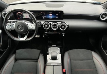 Mercedes Klasa A W177/V177 Hatchback 2.0 220d 190KM 2021 Mercedes-Benz Klasa A AMG Line 4-Matic 8G-DCT, Tempomat, GPS, Podgrzewane, zdjęcie 3