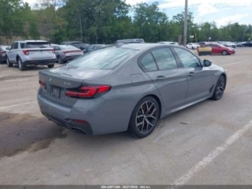 BMW Seria 5 G30-G31 2022 BMW Seria 5 540 I XDRIVE, 2022 3.0 Benzyna 335KM, zdjęcie 4