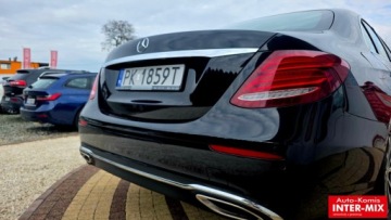 Mercedes Klasa E W213 Limuzyna 2.0 250 211KM 2017 Mercedes-Benz Klasa E E250 Zarejestrowany 2.0 Benzyna 210KM, zdjęcie 12