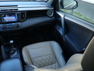 Toyota RAV4 IV MPV Facelifting 2.5 Hybrid 197KM 2017 Toyota RAV 4 2.5 Hybrid, Salon Polska, Serwis ASO, zdjęcie 7