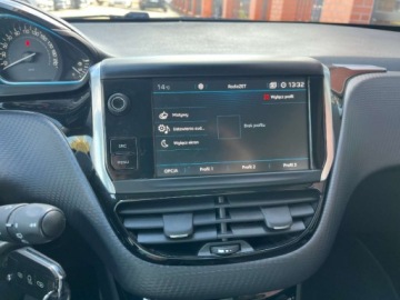 Peugeot 2008 I SUV Facelifting 1.2 PureTech 110KM 2019 Peugeot 2008 1.2 benzyna 110 KM automat kamera zarej w PL mozliwa zam, zdjęcie 15