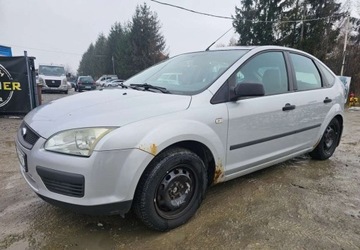 Ford Focus I Sedan 1.6 16V 100KM 2004 Ford Focus Ford Focus 1.6 FX Gold 1.6 Benzyna 100KM