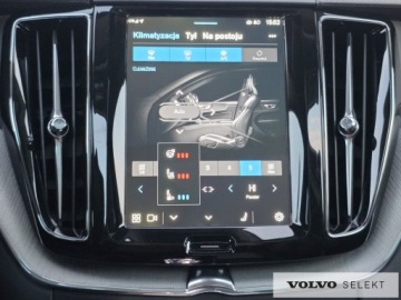 Volvo XC60 II 2024 Volvo XC 60 FV23 Ultra Dark B5 250KM AWD ACC BLIS, zdjęcie 28