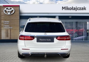 Mercedes Klasa E W213 Kombi 2.0 220d 194KM 2017 Mercedes-Benz Klasa E Avantgarde I 195 KM I Vat23 I Lexus Leszno Toyota M, zdjęcie 7