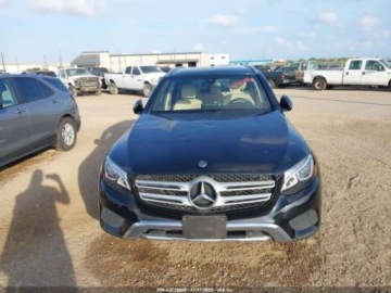 Mercedes GLC C253 2018 Mercedes-Benz GLC 2018 r., 2,0L 300 4MATIC 2.0 Benzyna 241KM, zdjęcie 1