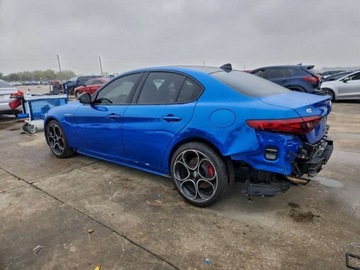 Alfa Romeo Giulia II Sedan Facelifting 2.0 Turbo 280KM 2023 Alfa Romeo Giulia 2023r., TI, 2.0L, od ubezpieczalni 2.0 Benzyna 280KM, zdjęcie 2