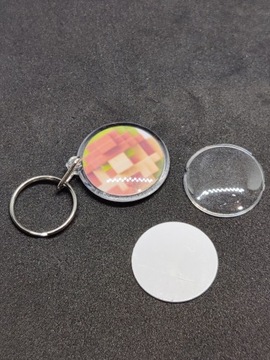 Упаковка наклейки amiibo на брелок nfc ntag215