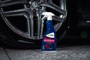 Набор косметики по уходу за автомобилем ETRO.