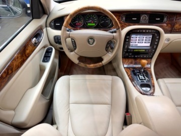 Jaguar XJ VII X350 2003 Jaguar XJ piekny super stan sora kremowa , piekny kolo i przebieg 153 tys, zdjęcie 23