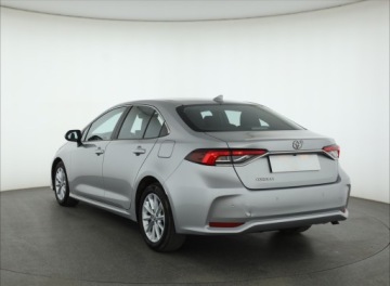 Toyota Corolla XII Sedan 1.5 VVT-i 125KM 2022 Toyota Corolla 1.5 VVT-i, Salon Polska, zdjęcie 3