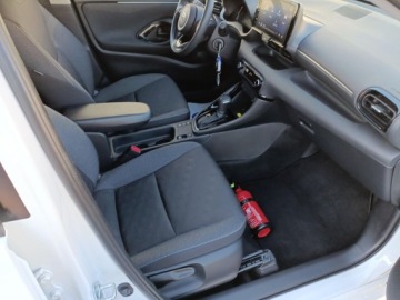 Toyota Yaris IV Hatchback 1.5 Hybrid Dynamic Force 116KM 2024 Toyota Yaris Hybrid 1.5 Style IV (2020-) 1.5 Hybry, zdjęcie 12