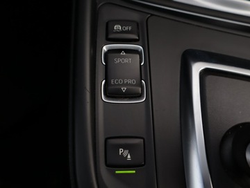 BMW Seria 3 F30-F31-F34 Limuzyna Facelifting 2.0 320i 184KM 2015 BMW 3 320 i xDrive, Salon Polska, Serwis ASO, zdjęcie 19