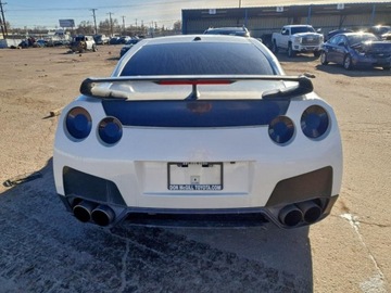 Nissan GT-R 2014 Nissan GT-R Track Edition 2014 3.8 Benzyna 545KM, zdjęcie 2