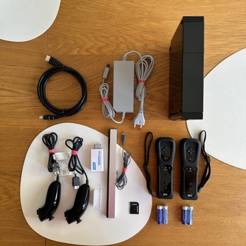 Nintendo Wii [MOD 2024] 64 ГБ, более 25 игр! + Два комплекта накладок!|Черный